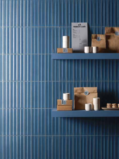 Miniature Rima · Indigo — room setting